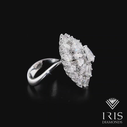 Élysée Bloom Diamond Ring